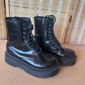 Jeffrey Campbell black combat boots 7